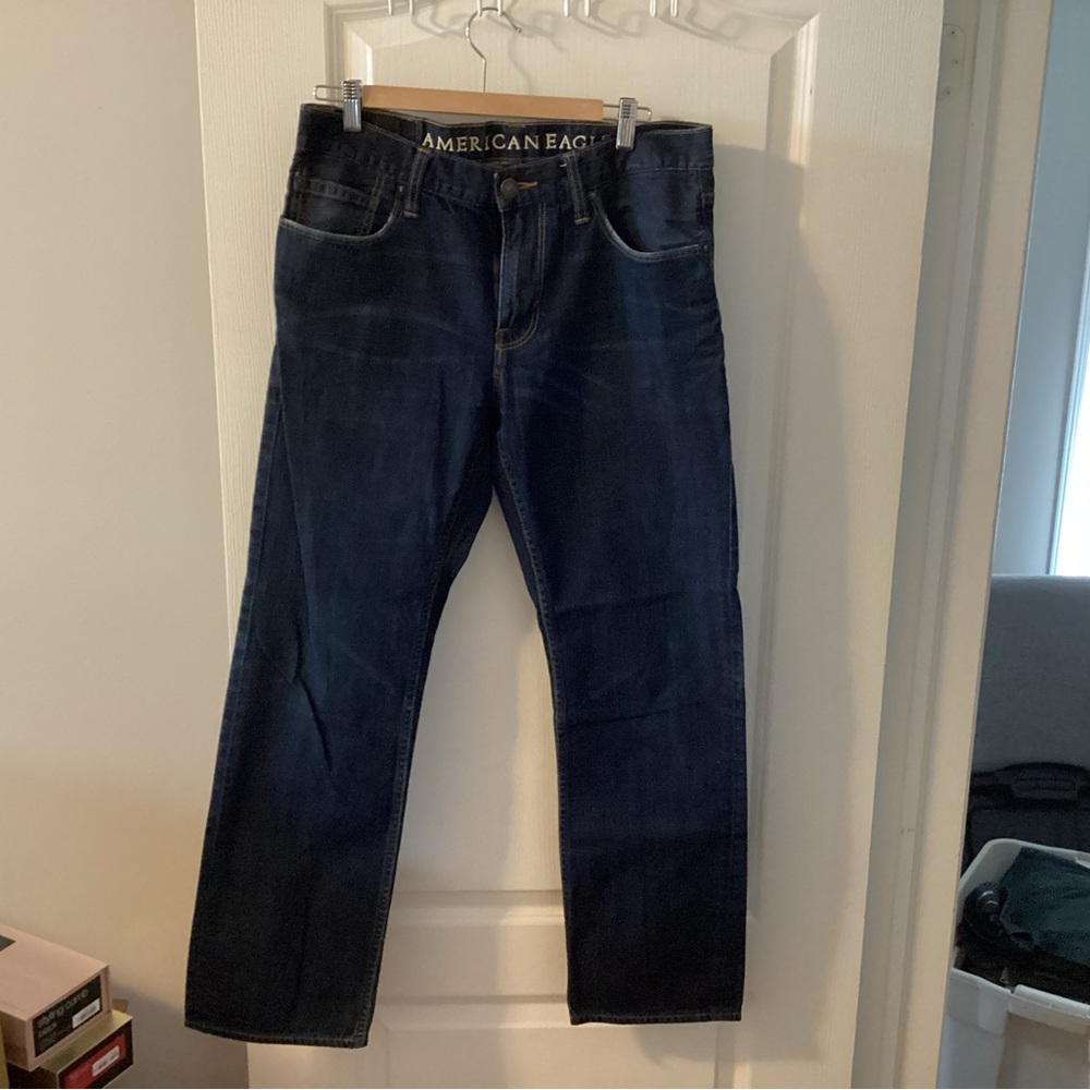 American Eagle Outfitters Men's Blue Jeans. 32/32.  B8